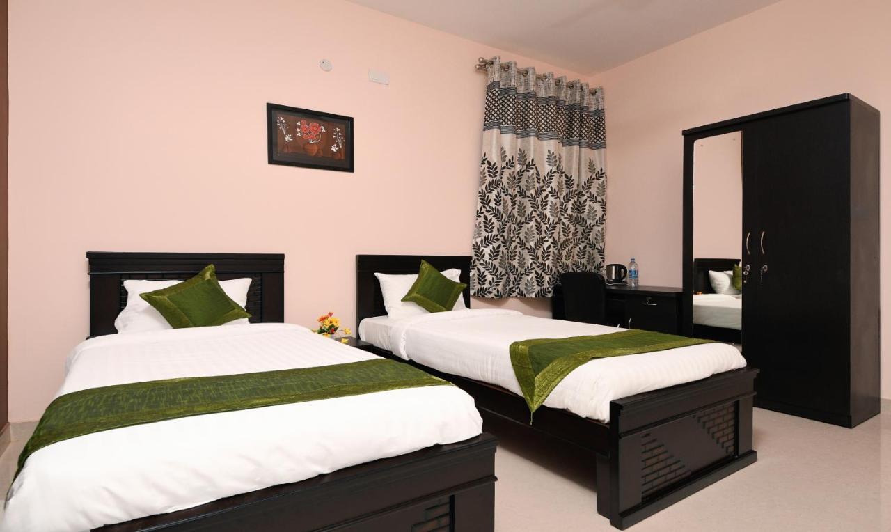 Itsy Hotels Shivaas Kuteera, 450M From Narayana Multi Speciality Hospital Bangalore Exterior photo
