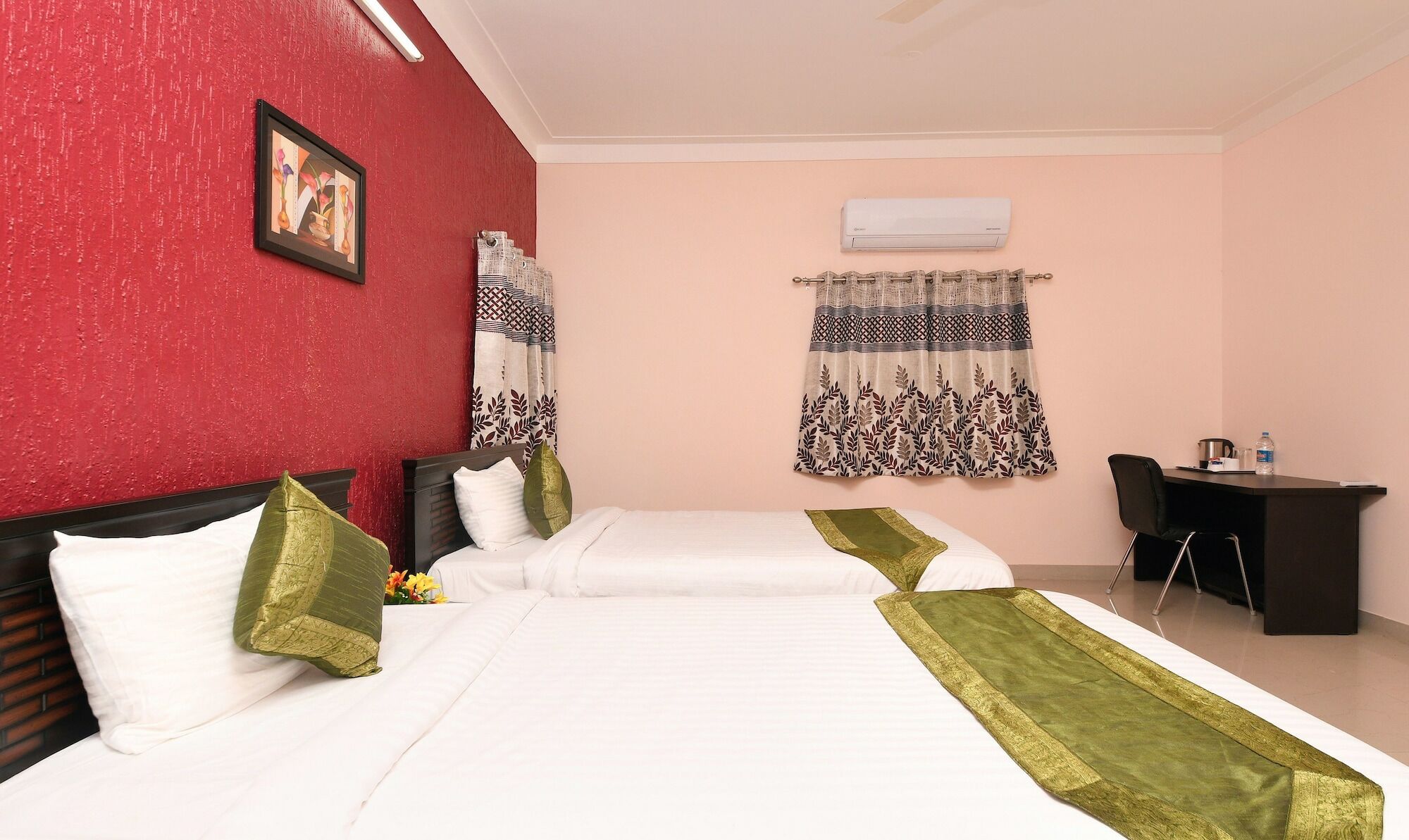 Itsy Hotels Shivaas Kuteera, 450M From Narayana Multi Speciality Hospital Bangalore Exterior photo